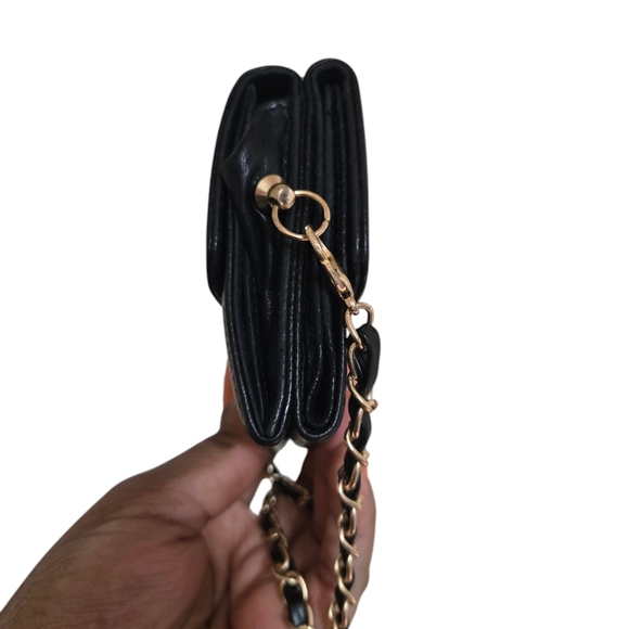 Chanel Black Bifold Caviar leather - Picture 5 of 16